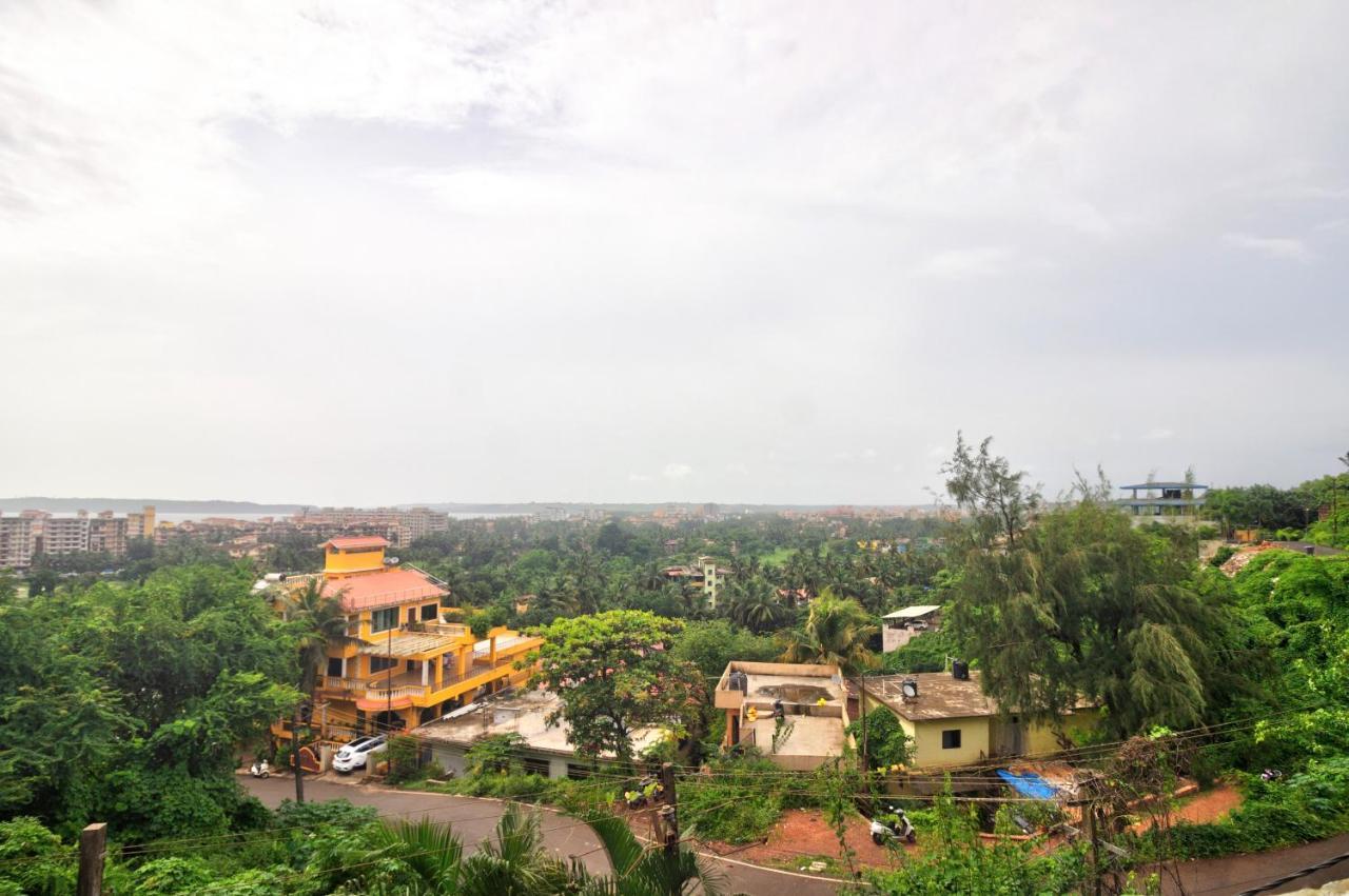Ocean Suite Goa Dona Paula Buitenkant foto